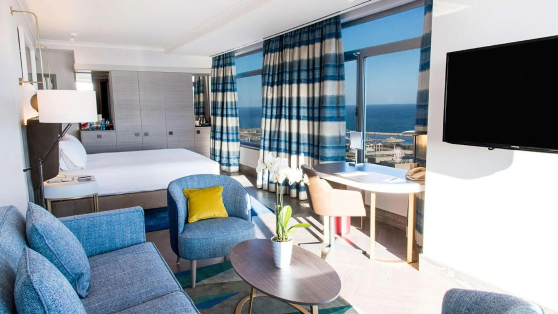 Hilton Diagonal Mar Barcelona Hotel 4*,