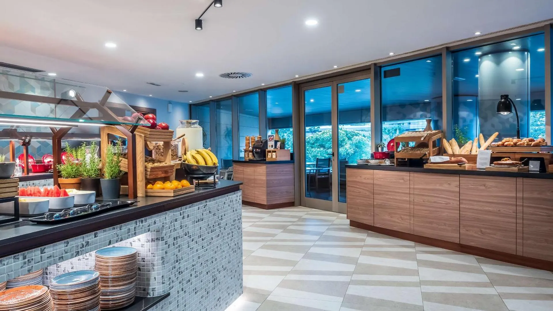 Hotel Hilton Diagonal Mar Barcelona 4*,  Hiszpania