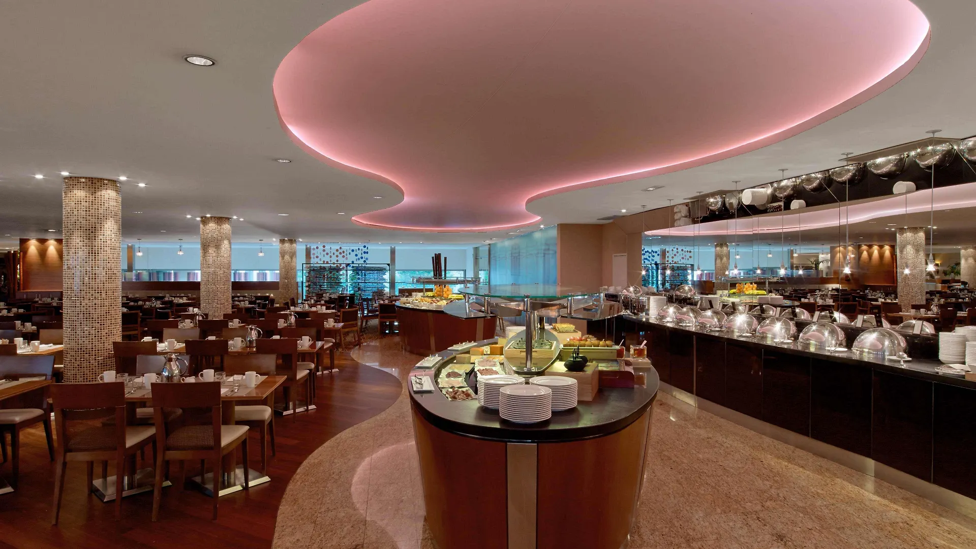 מלון Hilton Diagonal Mar ברצלונה 4*,