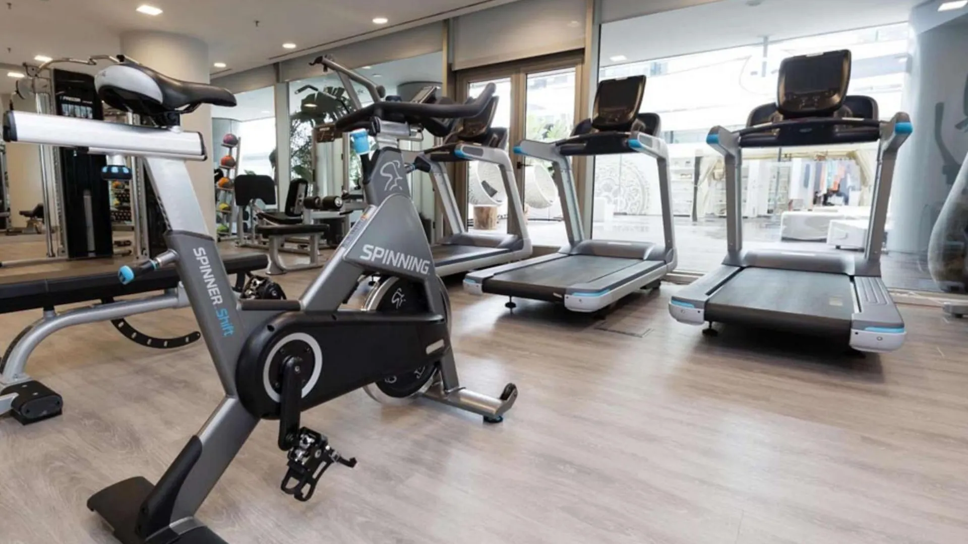 ****  מלון Hilton Diagonal Mar ברצלונה ספרד