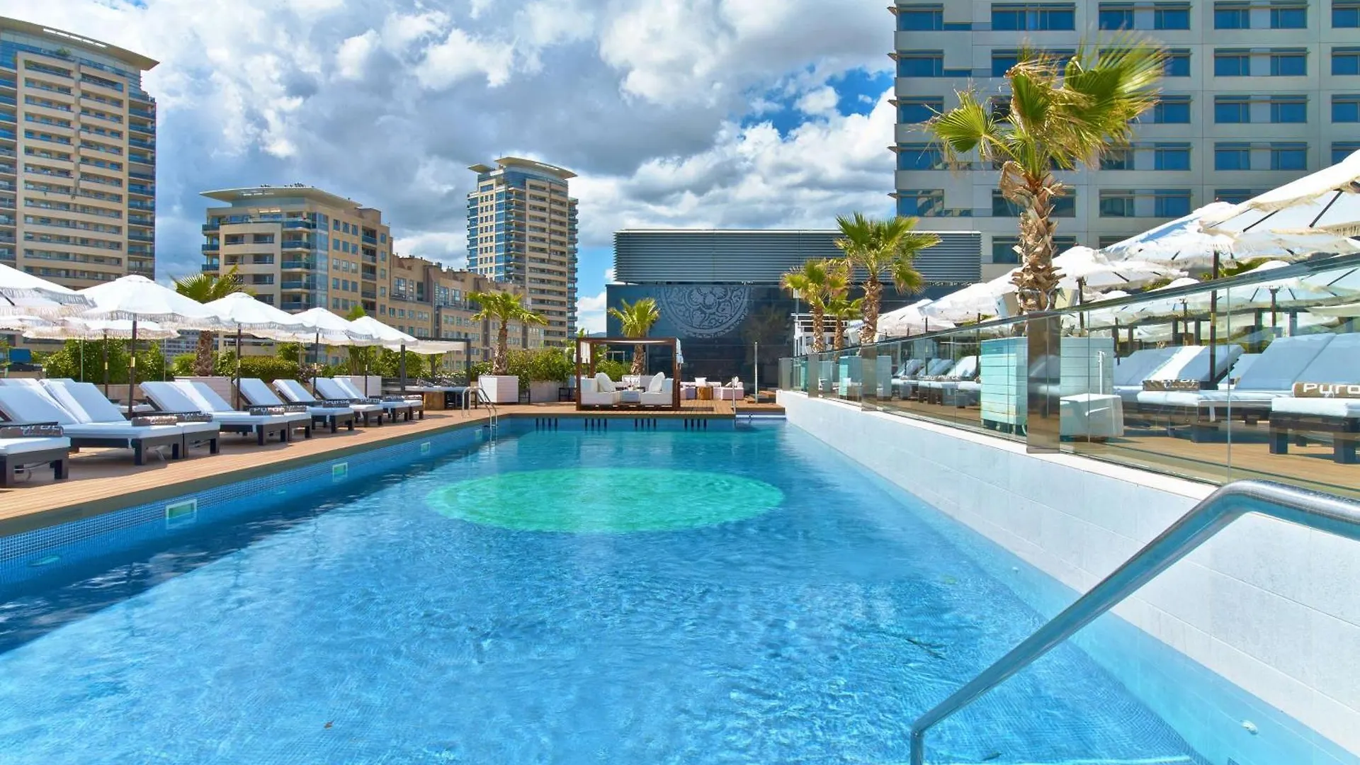 מלון Hilton Diagonal Mar ברצלונה